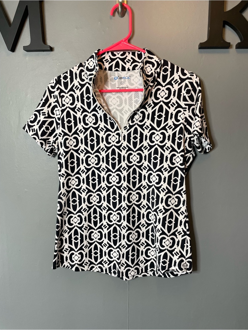 IBKUL‎ Black & White Geometric Quarter Zip Short Sleeve Polo size small